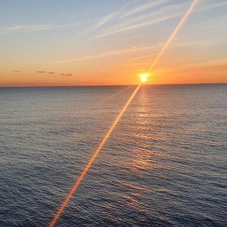 Skylark Apartment Peacehaven Buitenkant foto